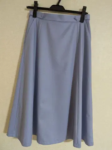 미사용 새상품 언타이틀 벨트 디자인 삭소니 스커트