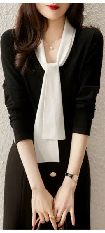 [ 미사용 새상품 ] 보타이 니트 블랙 화이트