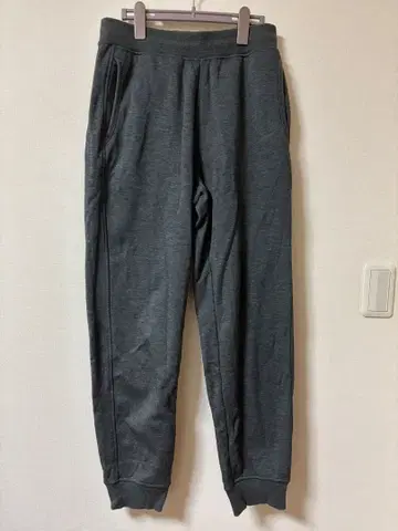 UNIQLO 히트텍 보아 스웨트 팬츠 다크 그레이 사이즈 M
