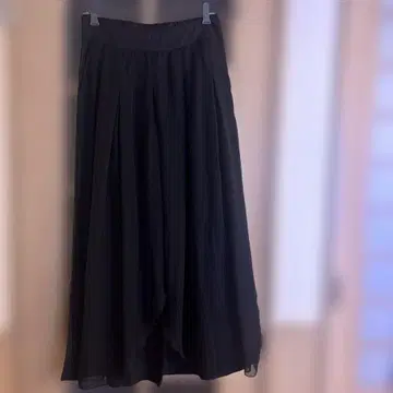 새상품 블랙 가우초 팬츠 쉬폰풍 프렌치 파베