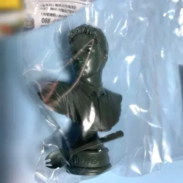 [ 맛있는 급식 ] 캡슐 피규어 아마리다 선생님 흉상 가챠 가샤폰