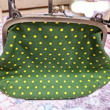 AYANOKOJI 그린 컬러 도트 가마구치 파우치