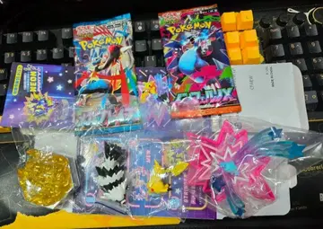 포켓몬 네온 파티 피규어와 카드 세트 크리스마스 팩