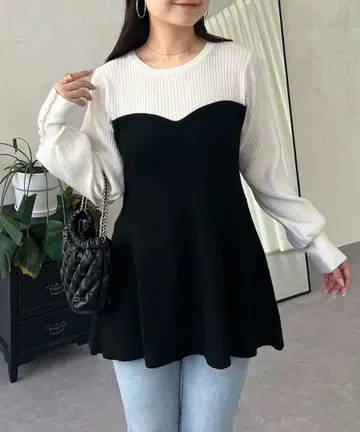 프로즈 베일 페플럼 뷔스티에 도킹 니트 완판