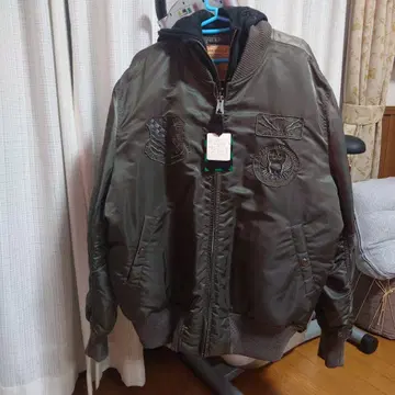 ALPHA INDUSTRIES MA-1 플라이트 자켓