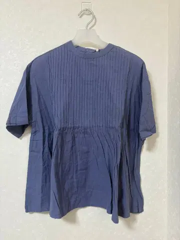루즈한 사이즈 플리츠 반팔 셔츠 블루 새상품 미사용