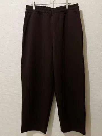 UNIQLOC 유니클로C 맨투맨 와이드 팬츠 단종 색상 다크 브라운 L