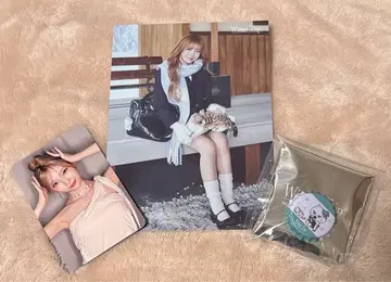 NiziU 팝스토어 랜덤 포토카드 마유카 럭키 드로우 Nizoo 캔 배지