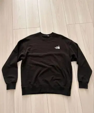 THE NORTH FACE 블랙 트레이닝복