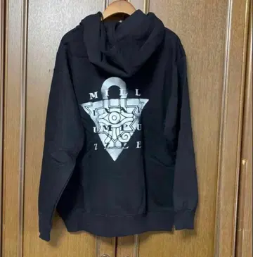 레어 GU 유희왕 콜라보 후드 맨투맨 천년 퍼즐 25주년