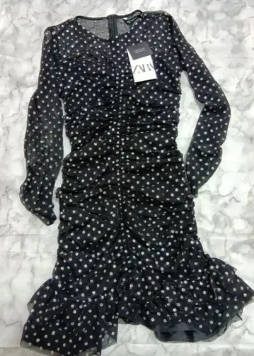 오늘 최종 판매 새상품 택 포함 ZARA 도트 원피스