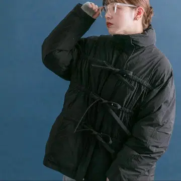 KBF 블랙 다운 자켓