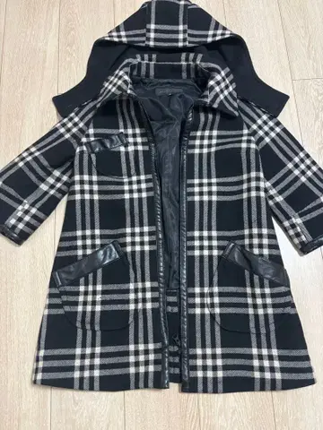 [컨디션 최상] JILL STUART 체크 무늬 코트 후드 탈부착