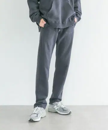 DAIRIKU Ponyboy Cut off Sweater Pants