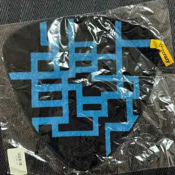 호테이 토모야스 beat crazy G 패턴 피크형 타월 블랙&블루