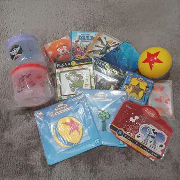 픽사 캐릭터 굿즈 세트