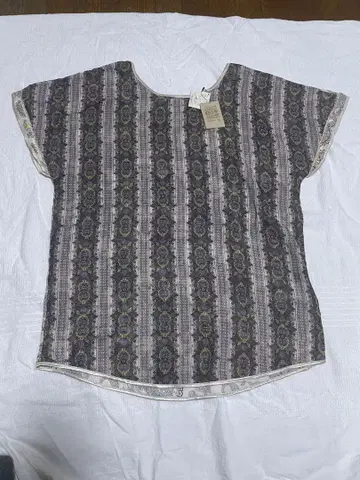 [ Cerise ] brun levre 꽃무늬 튜닉