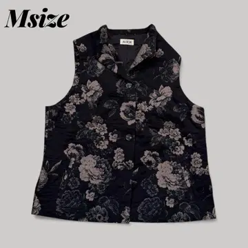 블랙 플라워 자카드 슬리브리스 베스트 꽃무늬 어른스럽고 세련된 새상품급