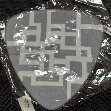 호테이 토모야스 beat crazy G 패턴 피크형 타월 그레이&화이트