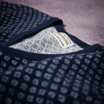 새상품급 윌리엄 로키 스코틀랜드제 코몬 무늬 램스울 V넥