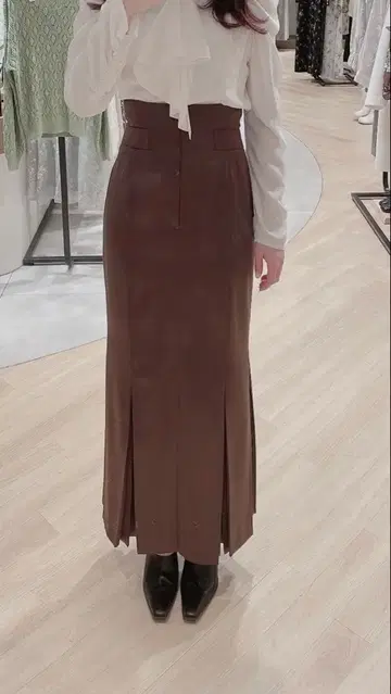 코코딜 COCODEAL 엠보싱 새틴 플리츠 머메이드 스커트 여성용