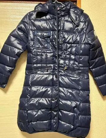 MONCLER 네이비 다운 자켓 미디 기장