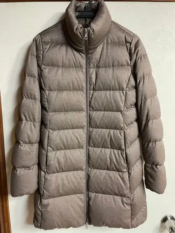 유니클로 울트라 라이트 다운 자켓 M 사이즈