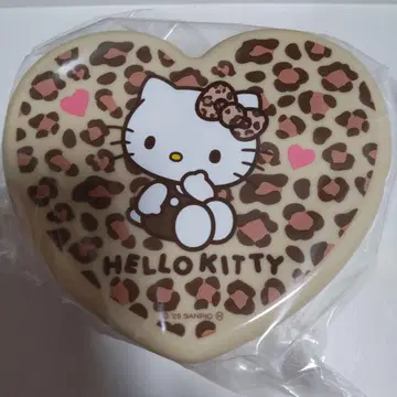 산리오 헬로키티 하트형 소품함 (레오파드 무늬)