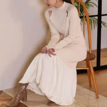 LAGUNAMOON 래글런 슬릿 니트 벌룬 원피스 S