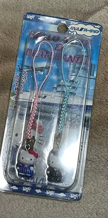 산리오 헬로키티 ANA 버전 네즈케 스트랩 세트