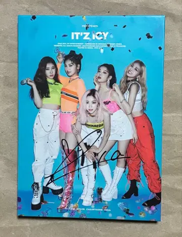 ITZY IT'z ICY 사인 포함 앨범