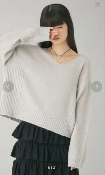 Tomorrowland EMMEL REFINES V넥 풀오버