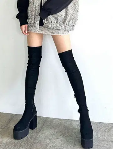 EMODA 스퀘어 핏 롱 부츠 블랙 L 사이즈