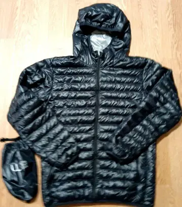 UNIQLO 유니클로 울트라 라이트 다운 자켓 수납 봉투 포함