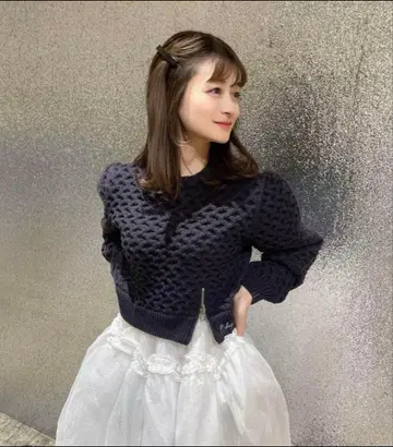 Bibiy 네이비 크롭 니트 스웨터 완판템