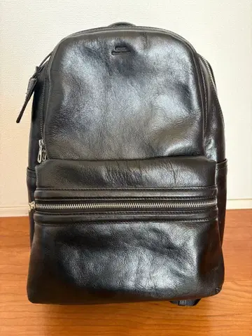 오일 가죽 블랙 백팩
