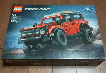 LEGO Technic Ford Bronco SUV 42213