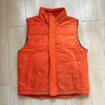 유니클로 베스트 오렌지 S 사이즈