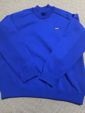 TFW49 모크넥 니트