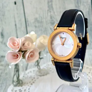 [ 레어 ] Ferragamo 페라가모 손목시계 F50 쉘 라운드