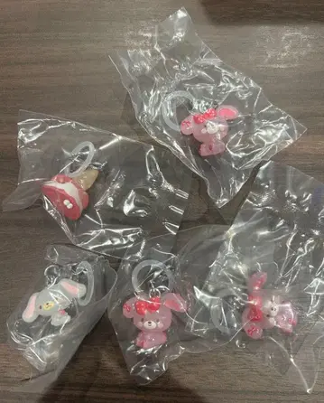 산리오 캐릭터즈 윳토메지루시 액세서리 5세트