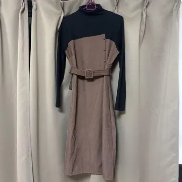 터틀넥 긴팔 니트 원피스