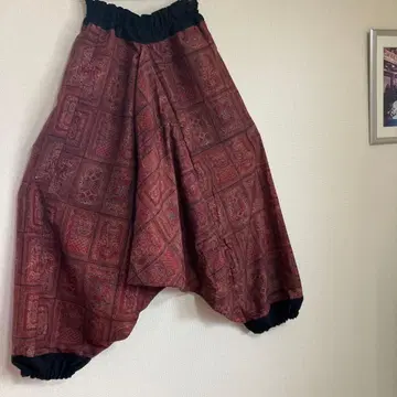 크림슨 컬러 스퀘어 무늬 염색 실크 명주 기모노 리메이크 모몽가 팬츠