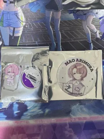 학마스 팝업 스토어 업무 체험 미니 아크릴 스탠드 캔뱃지 아리무라 마오