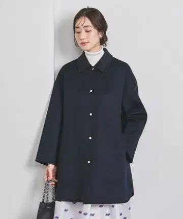 애로우즈 새상품 리버 메탈 도트 블루종 네이비 코트 B&Y IENA