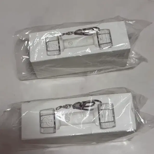 플레이브 미니 응원봉 키링 아뵹 덤밸봉(미개봉)