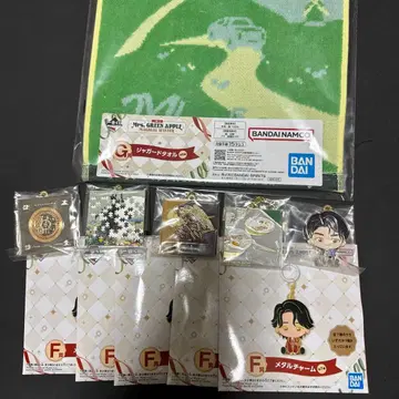 미세스 그린애플 1번 복권 메탈 참 자카드 타월