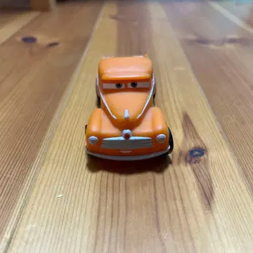 오렌지 컬러 트럭 완구 카즈