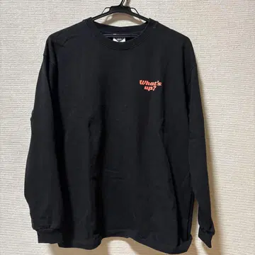 what's up? 블랙 오렌지 맨투맨 M 사이즈