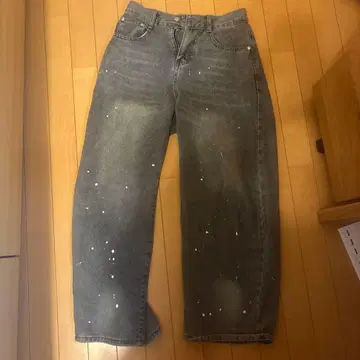 그레이 페인트 가공 와이드 팬츠